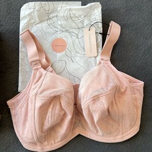 Understands nursing bra